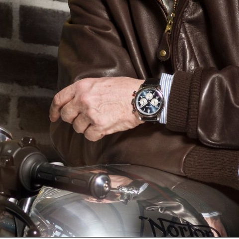 Breitling et Norton Motorcycles.